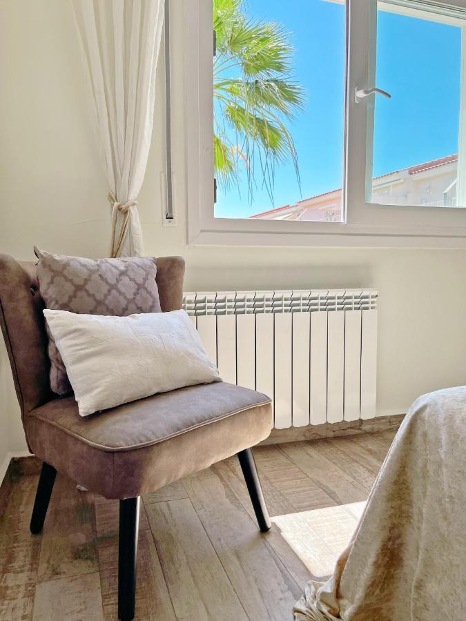 Cheerful Townhouse Center Sitges 5 Bedrooms Pool And Terrace エクステリア 写真